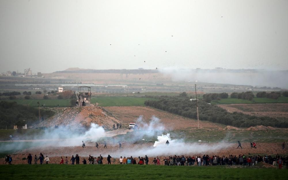 قوات الاحتلال تعتقل 5 فلسطينيين