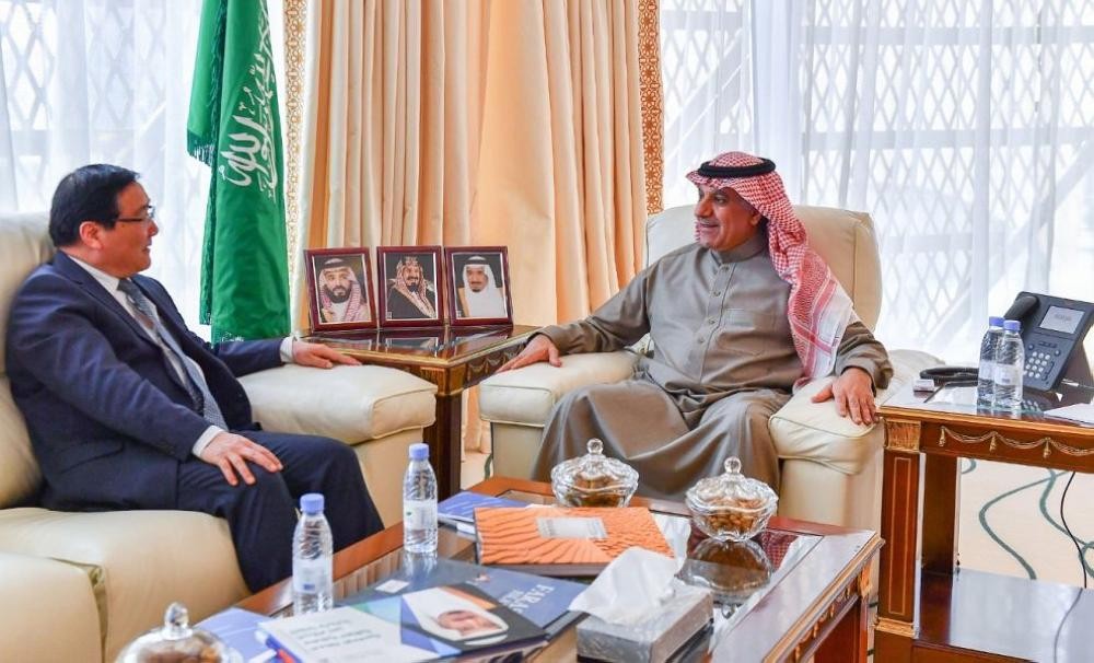 وزير الإعلام يستقبل سفيري الهند والصين
