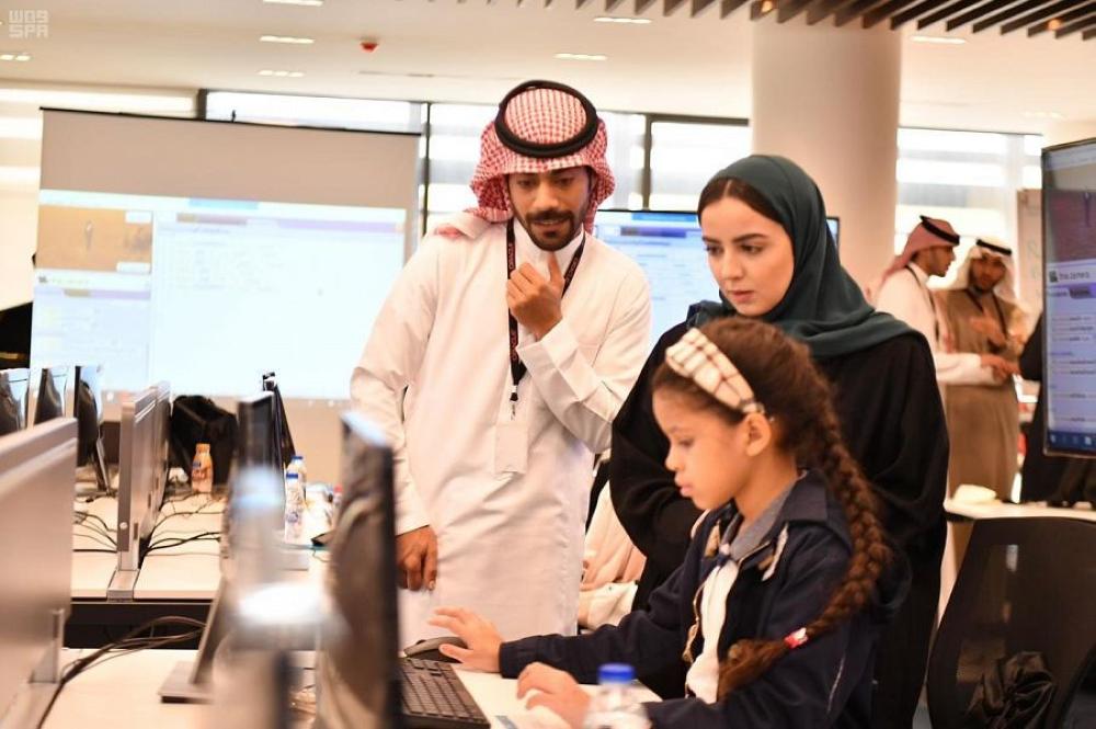 «البرمجة للناشئين» يدرب 24 طفلا فى الرياض