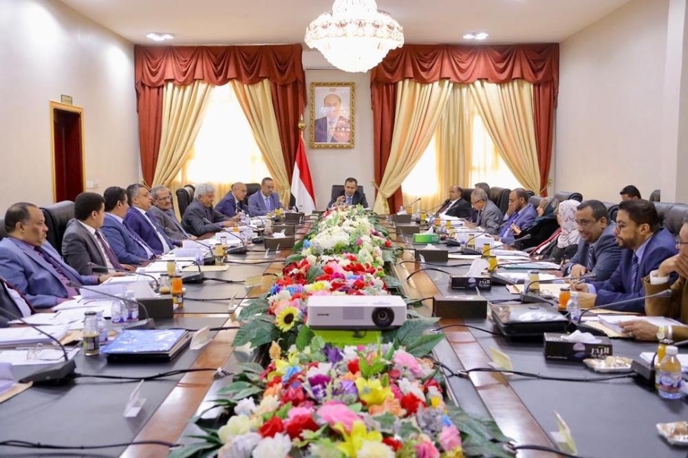 اليمن: ملتزمون بالتعاطي الإيجابي مع جهود السلام
