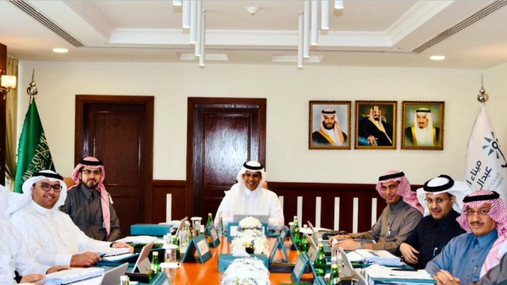تعديل أجور فترات التخزين لحاويات المسافنة في الموانئ