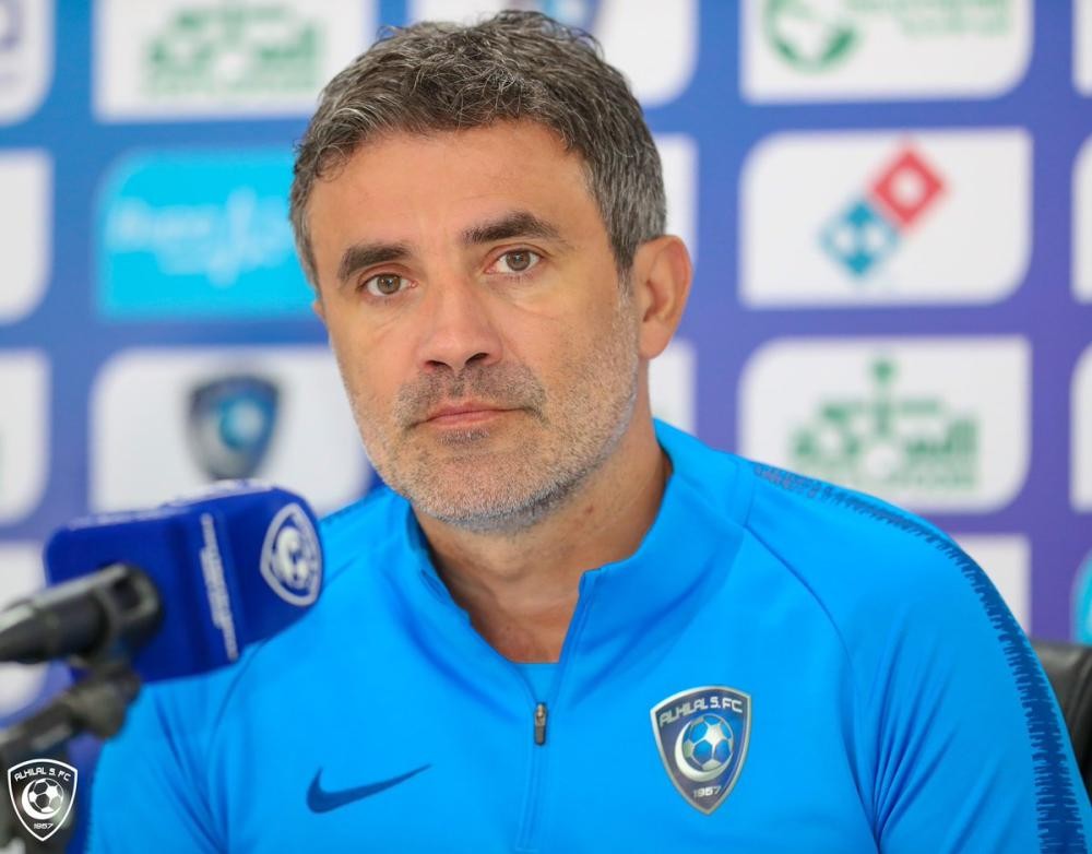 زوران : ابحث عن كتابة تاريخ مع الهلال