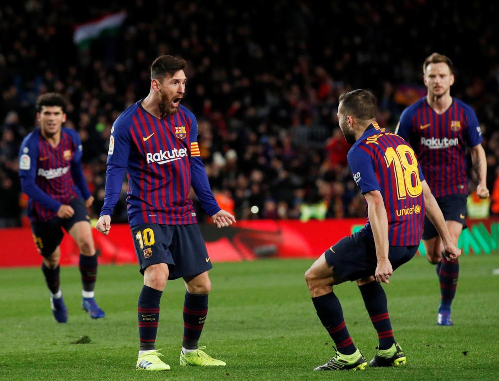 «برشلونة» يتعادل بصعوبة مع «فالنسيا»