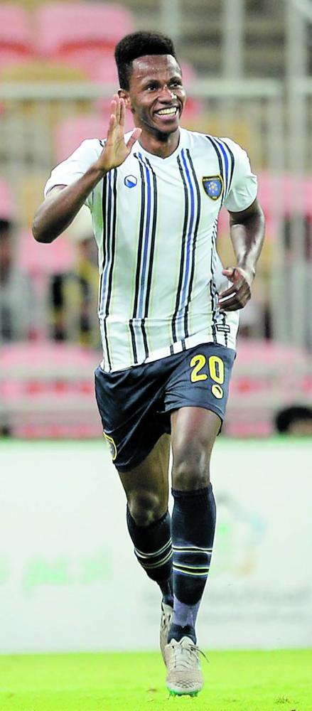 عبدالفتاح يدخل اهتمامات الاتحاد