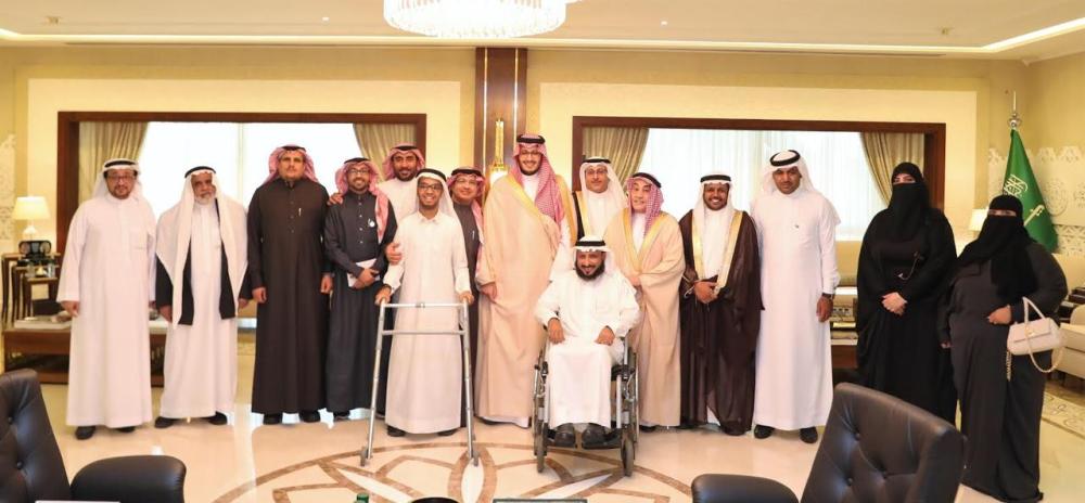 الأميرأحمد بن فهد : جوائز ' المنجزين ' نجاحاً للوطن