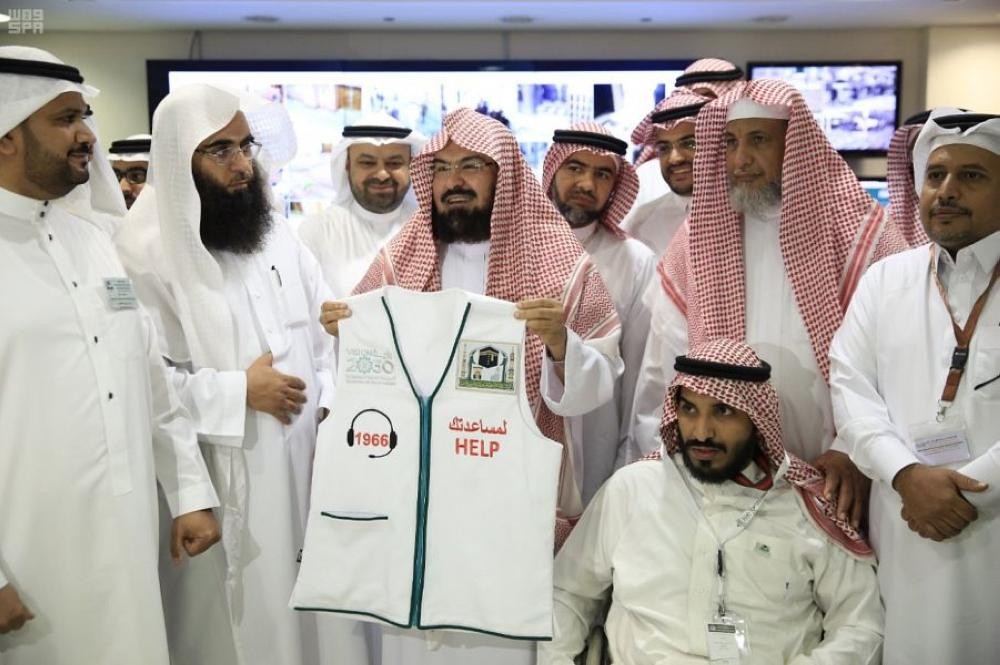 السديس يتفقد ترميم الجدار القبلي للمسجد النبوي