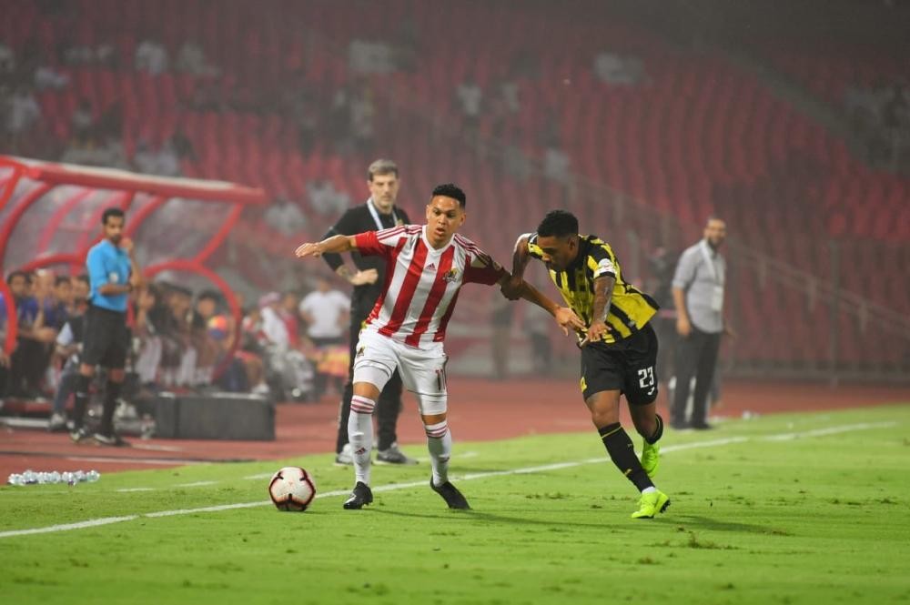 الاتحاد ينتفض بثنائية في شباك الوحدة