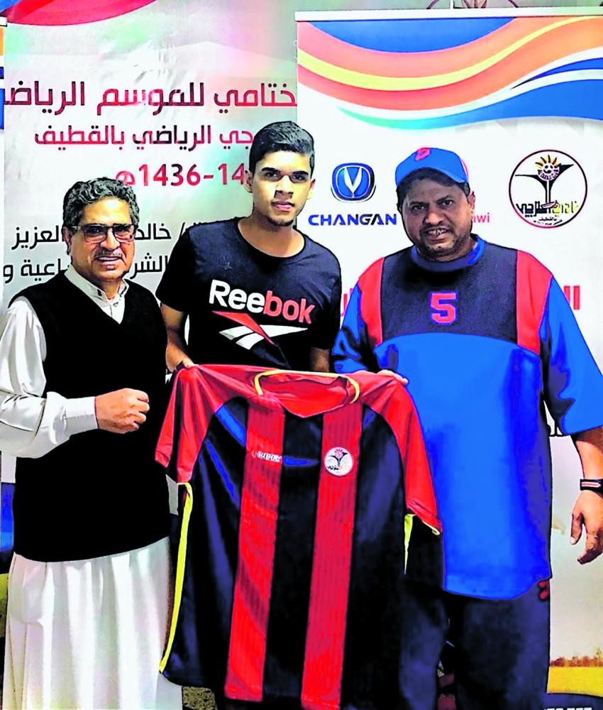 «الخباز» يدعم يد الترجي في الممتاز