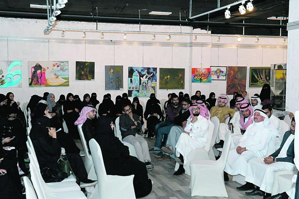 مبدعون ينثرون معاناتهم على طاولة «لواعج»