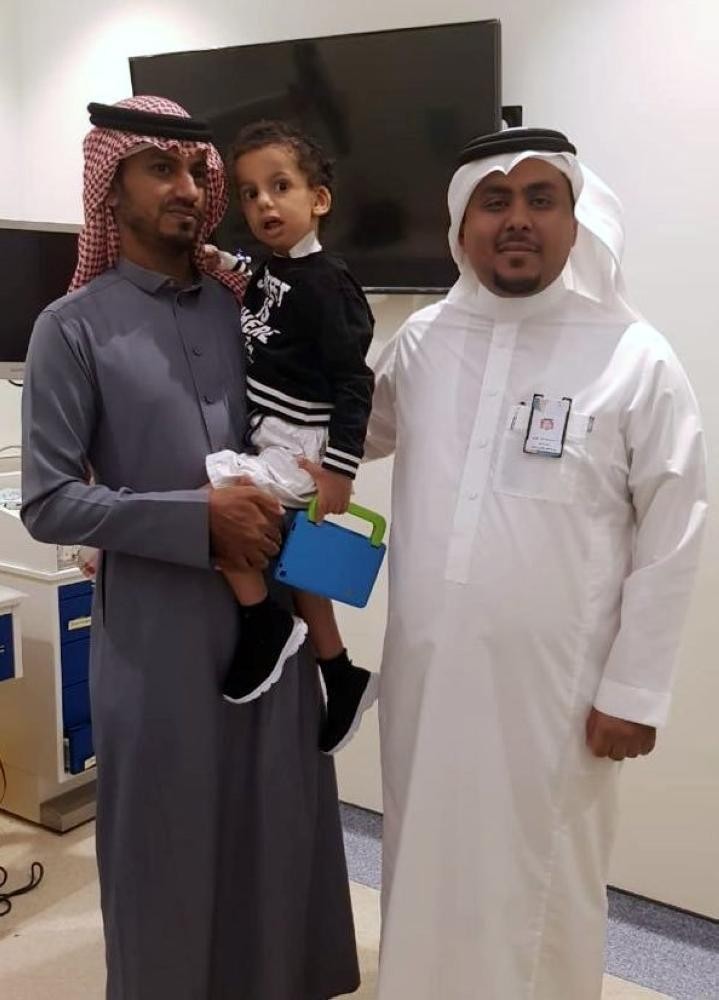 جراحة دقيقة تعيد النطق لطفل بمستشفى أبها