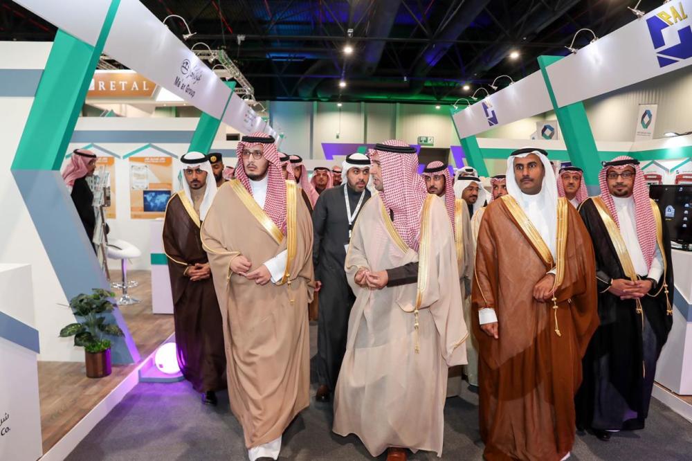 نائب أمير الشرقية يفتتح معرض 