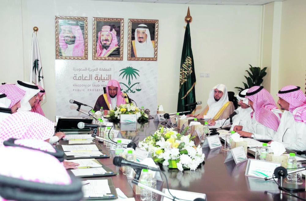 النائب العام: البت في قضايا السجناء والموقوفين دون تأخير