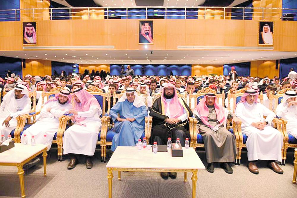 «العوامية مركز إشعاع حضاري» ندوة بأدبي الأحساء