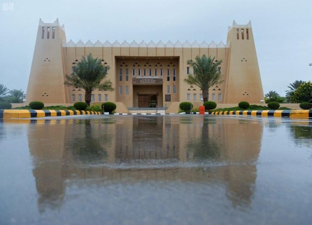 هطول أمطار على القصيم