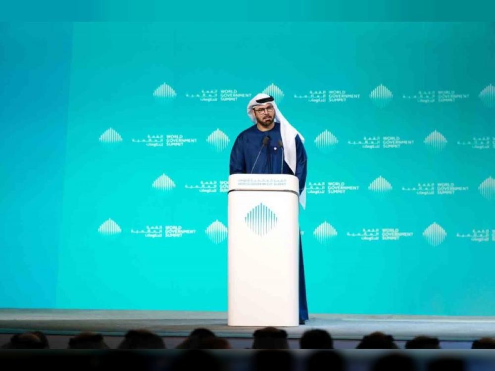 الإمارات تنظيم أكبر تحدي في الذكاء الاصطناعي