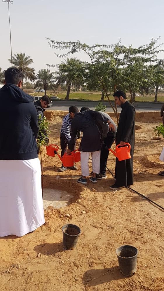 تدشن مبادرة الحزام الأخضر بالرياض .. 5 ملايين شجرة سنوياً