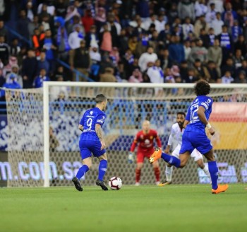 «الهلال» يعزز صدارته على حساب «القادسية»