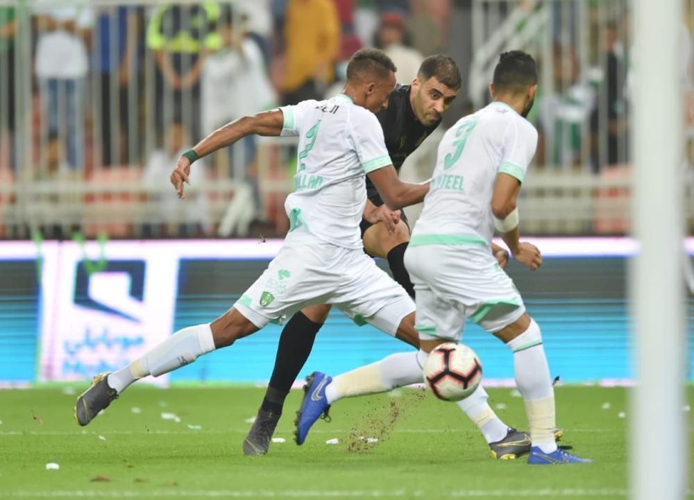 النصر يهزم الأهلي بهدفين