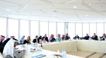 «الرباعية الاقتصادية»: الميليشيا تهدد اقتصاد اليمن