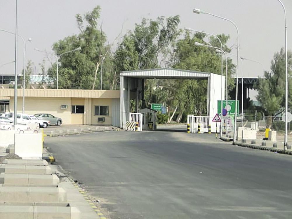 إحباط هروب مطلوب «آسيوي» بمنفذ الرقعي