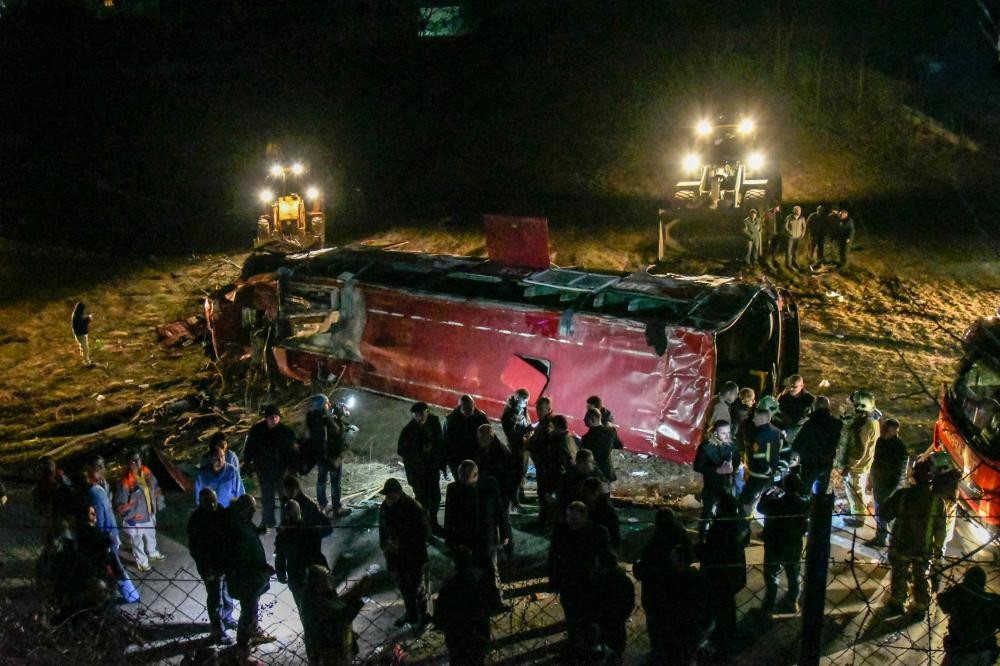 13 قتيلاً جراء انقلاب حافلة في مقدونيا الشمالية
