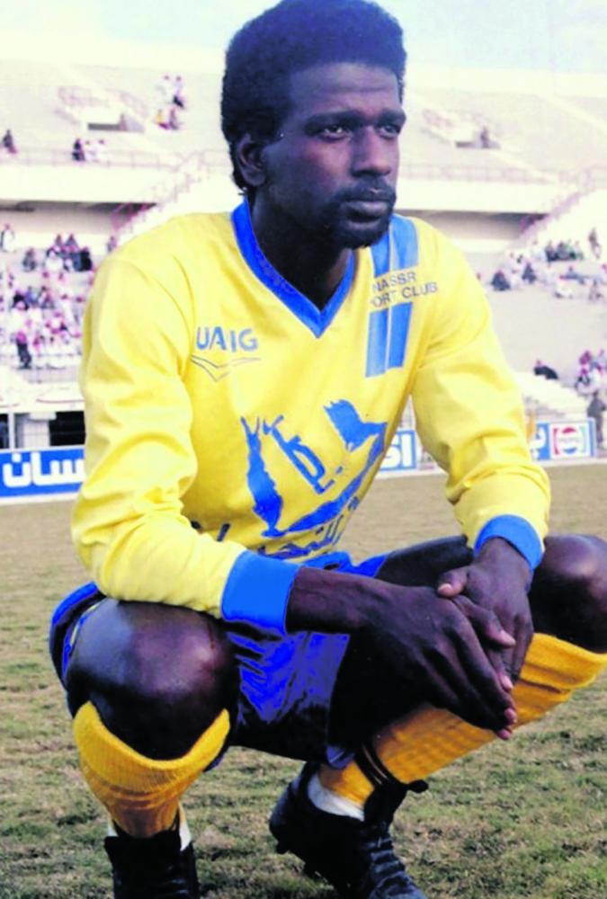النصراويون يهاجمون «الأسطورة»