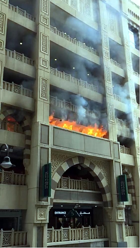 إخماد حريق فى مشروع جبل عمر بمكة