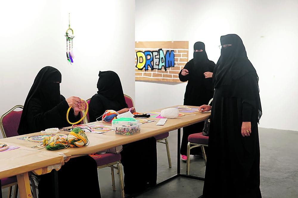 «طوق الورد».. فعالية في قرية المفتاحة