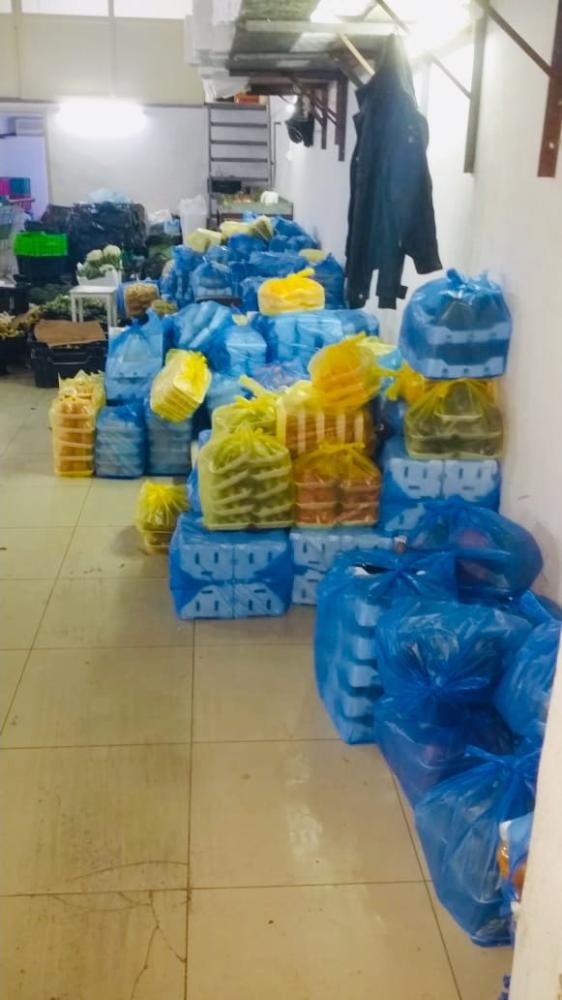 الدمام .. ضبط 632 كيلو فواكه في مستودع مخالف