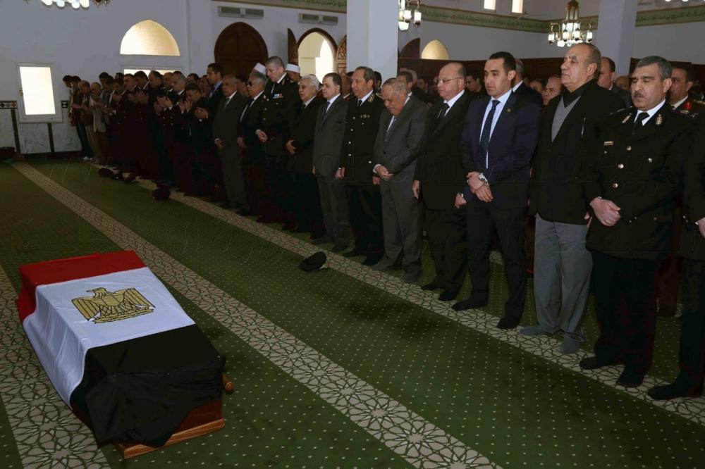 جنازة عسكرية لشهداء تفجير