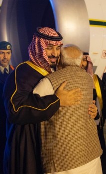 ولي العهد يصل الهند في زيارة رسمية