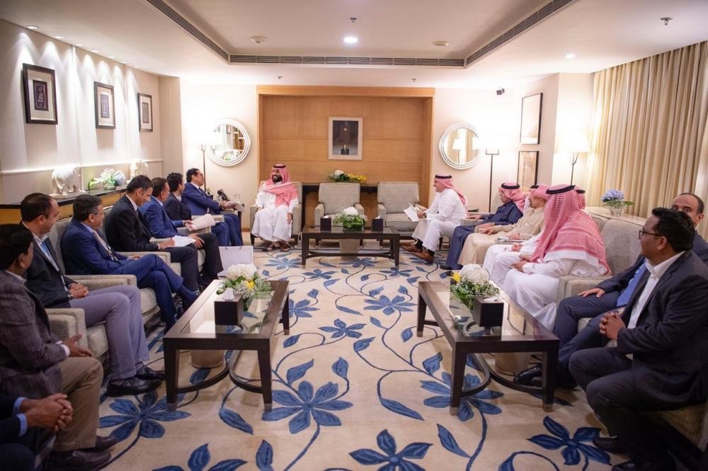 ولي العهد يلتقي رؤساء كبرى الشركات الهندية