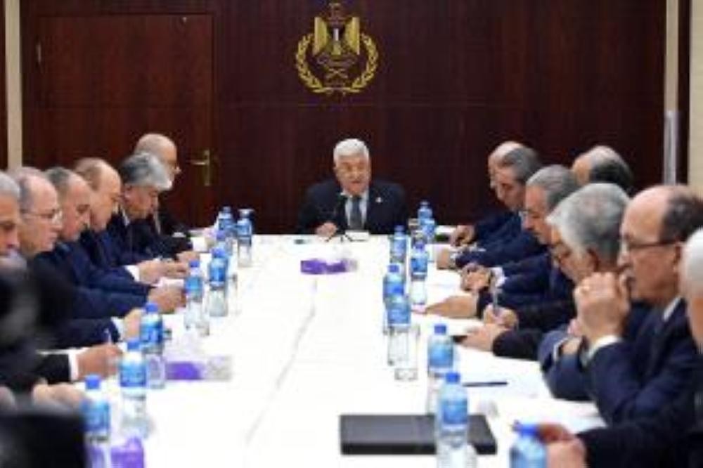 «عباس»: قرصنة أموالنا يهدف لتمرير «صفقة العار»