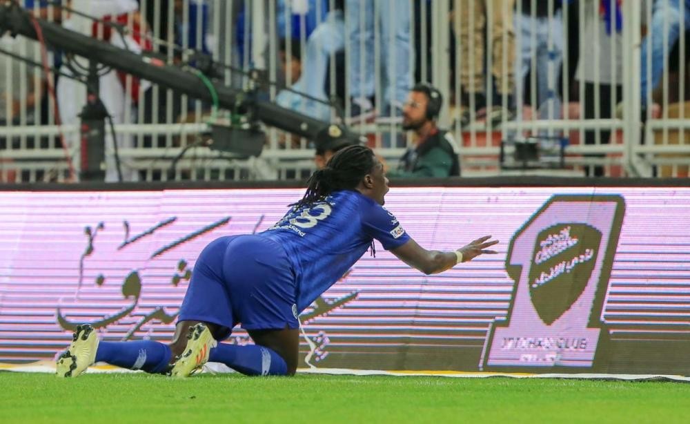 «الهلال» يعزز صدارته للدوري بثنائية في «الاتحاد»