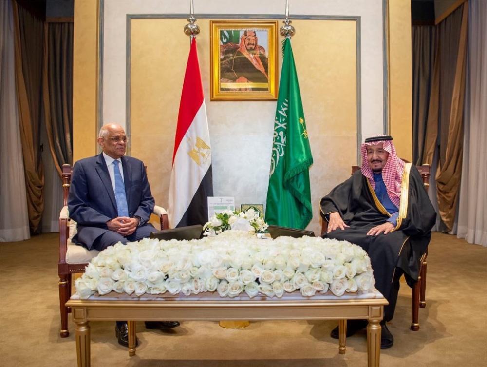 خادم الحرمين يستقبل رئيسي «الوزراء» و«النواب» المصريين
