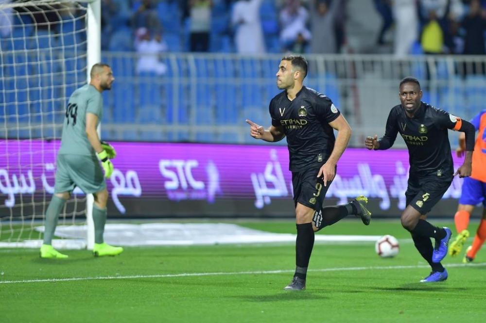 «النصر» يواصل مطاردة «الهلال» بفوزه على «الفيحاء»