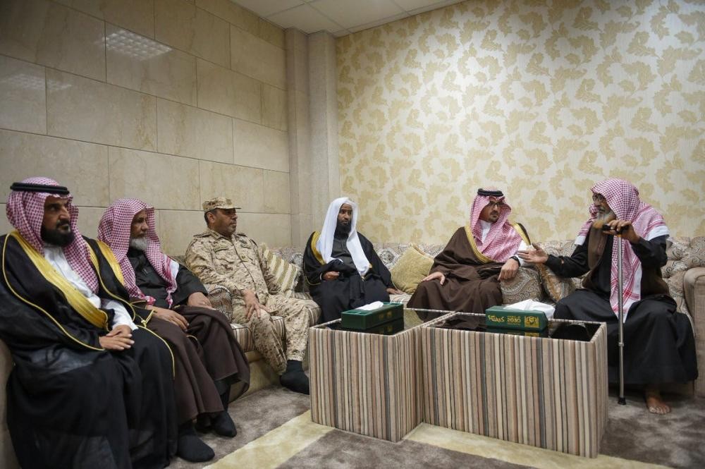 نائب أمير المدينة يؤدي الصلاة على الشهيد «الحربي»