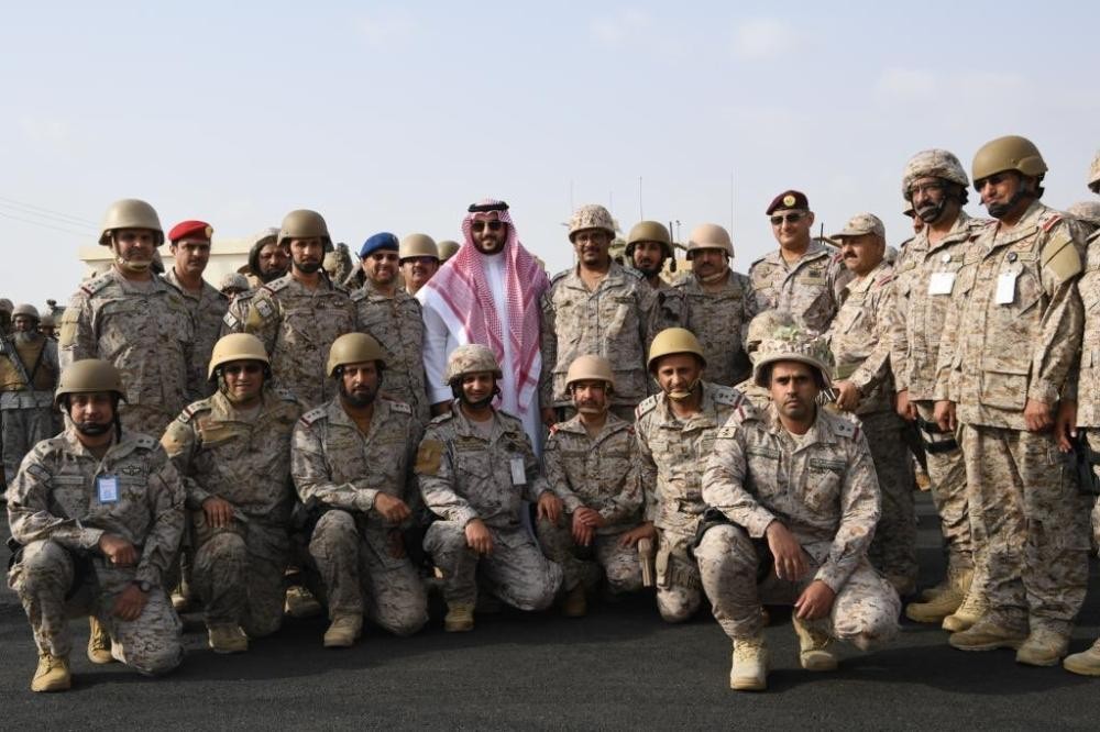 ماذا فعل نائب وزير الدفاع في يومه الأول ؟