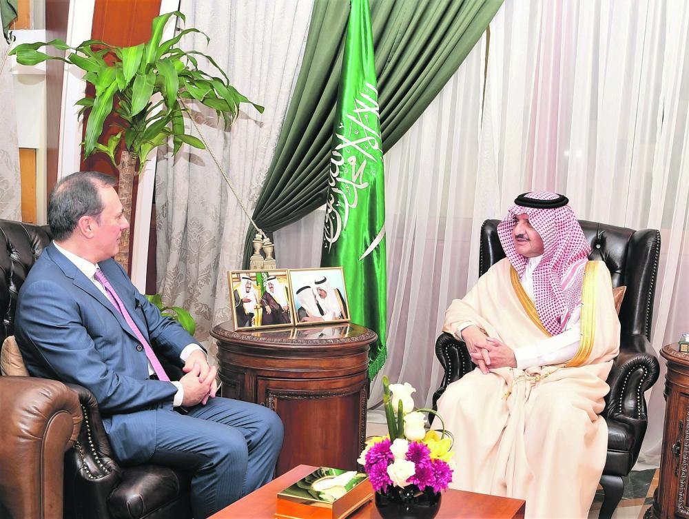 الأمير سعود بن نايف يستقبل السفير الإيطالي لدى المملكة