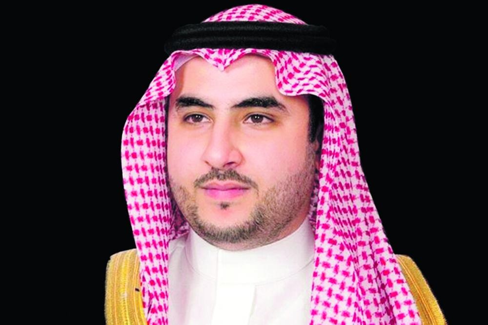 رئيس هيئة الأركان يهنئ نائب وزير الدفاع