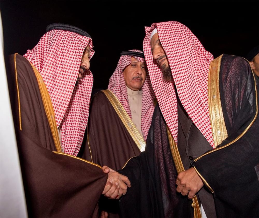 خادم الحرمين الشريفين يصل الرياض قادماً من مصر