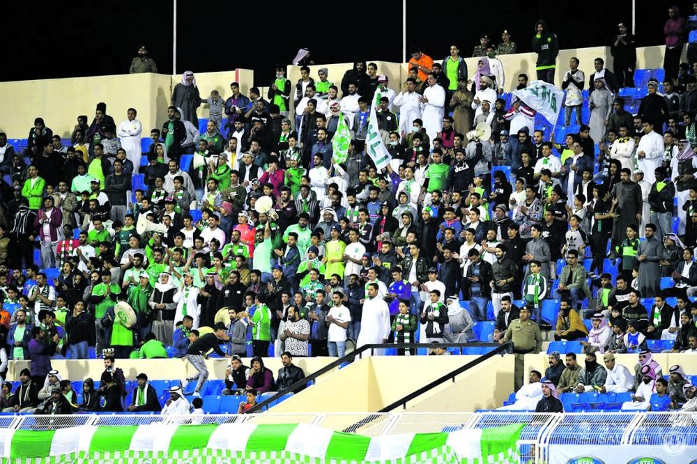 الحياة تعود إلى «الساحل الغربي»