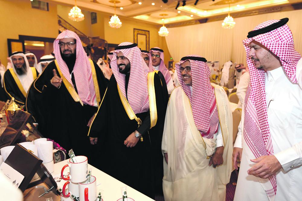 تكريم 170 متقاعدا بتعليم الأحساء