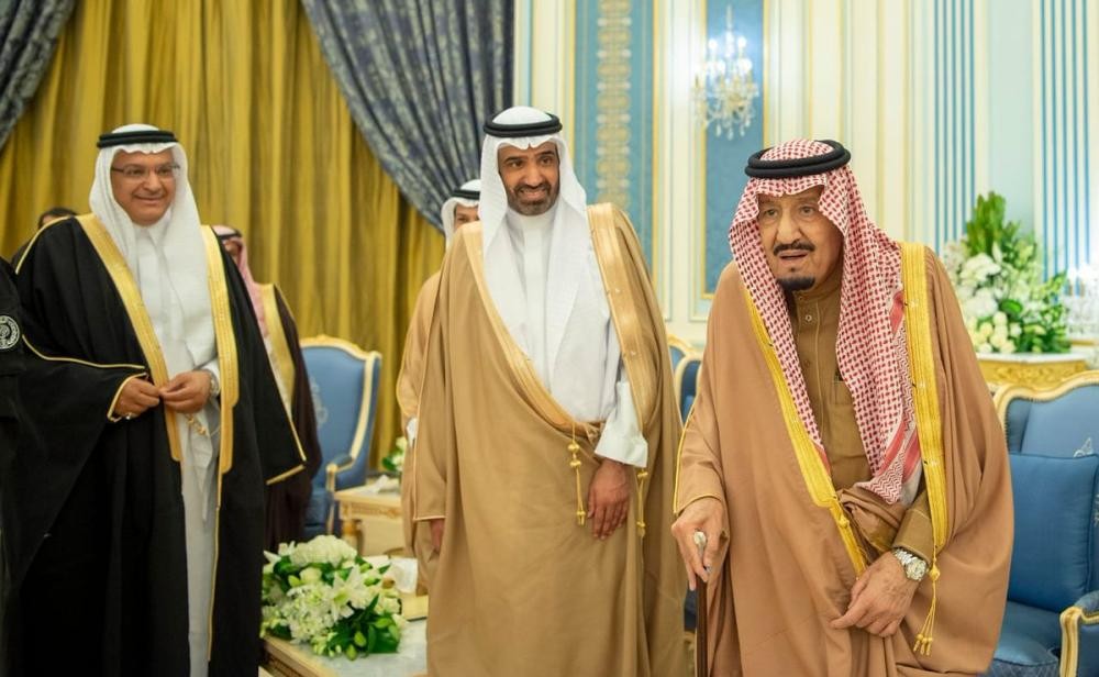 الملك يستقبل مسؤولي العمل وممثلي القطاع الخاص