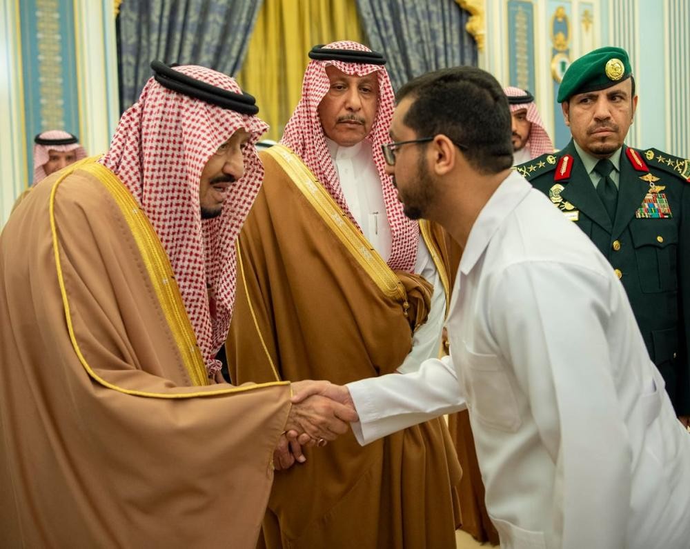 الملك يستقبل مسؤولي العمل وممثلي القطاع الخاص