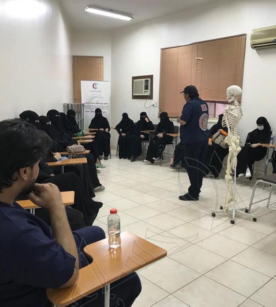 19 كفيفة يتدربن على الإسعافات الأولية بالشرقية