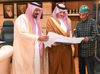 أمير الشرقية يستقبل الرحالة سعود خلبان
