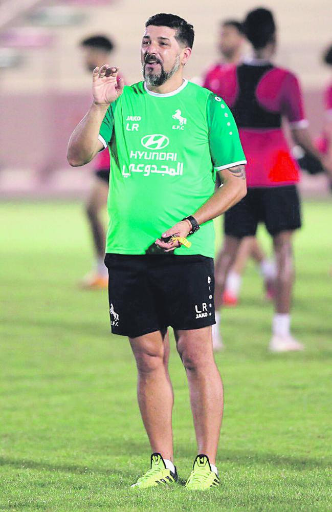 المدربون العالميون يقالون في السعودية!!