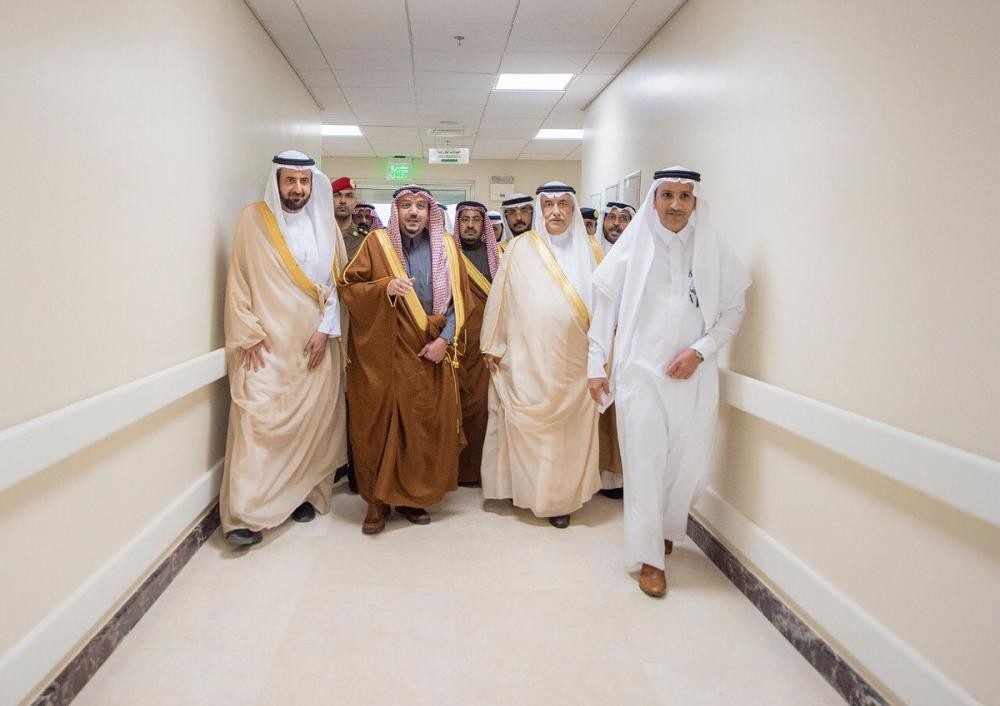 أمير القصيم يدشن مستشفى «عيون الجواء»