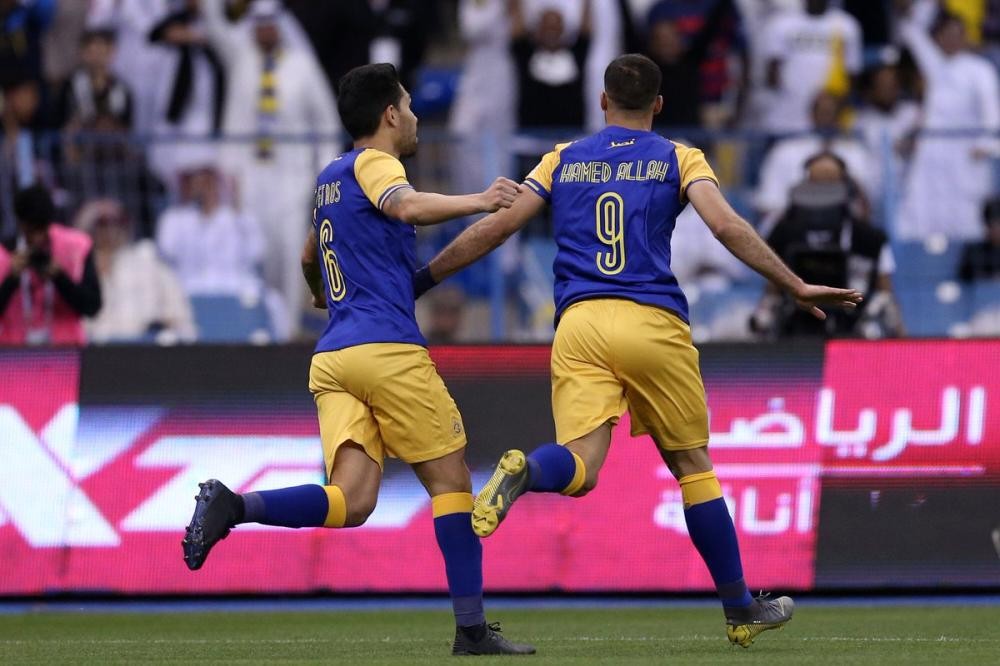 حمدالله يقود النصر للفوز على الشباب